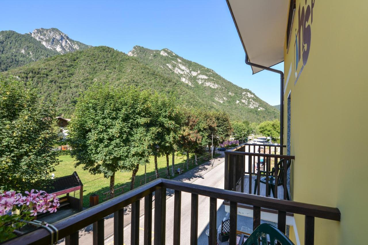 Hotel Sport Pieve Di Ledro Bagian luar foto