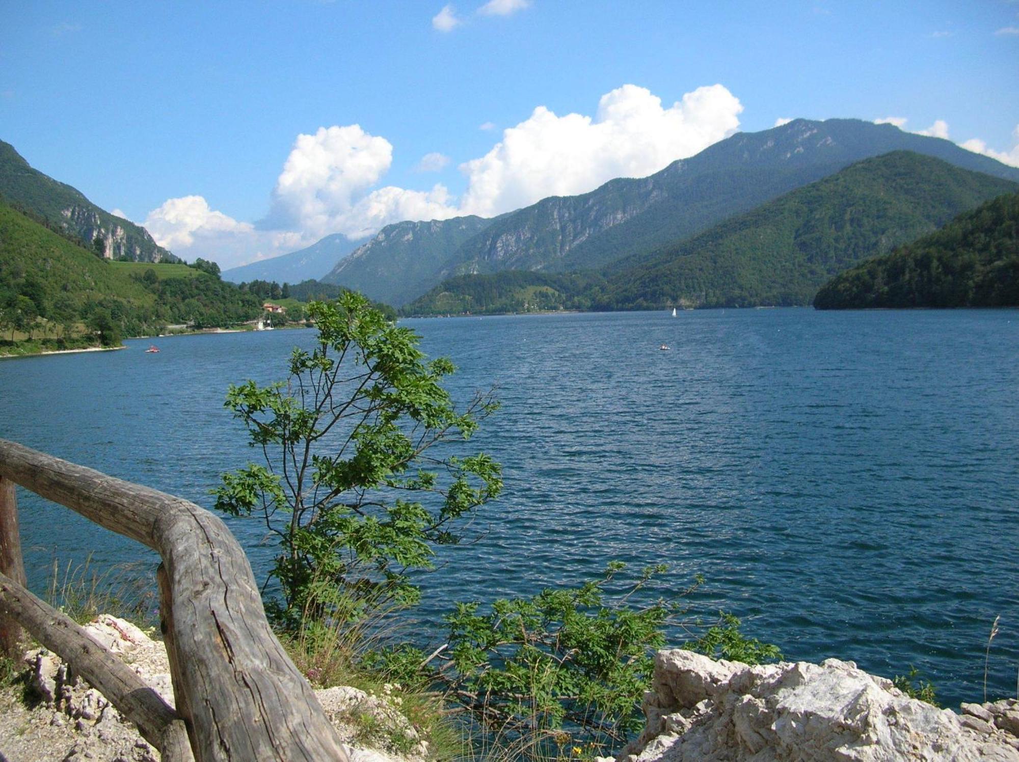 Hotel Sport Pieve Di Ledro Bagian luar foto