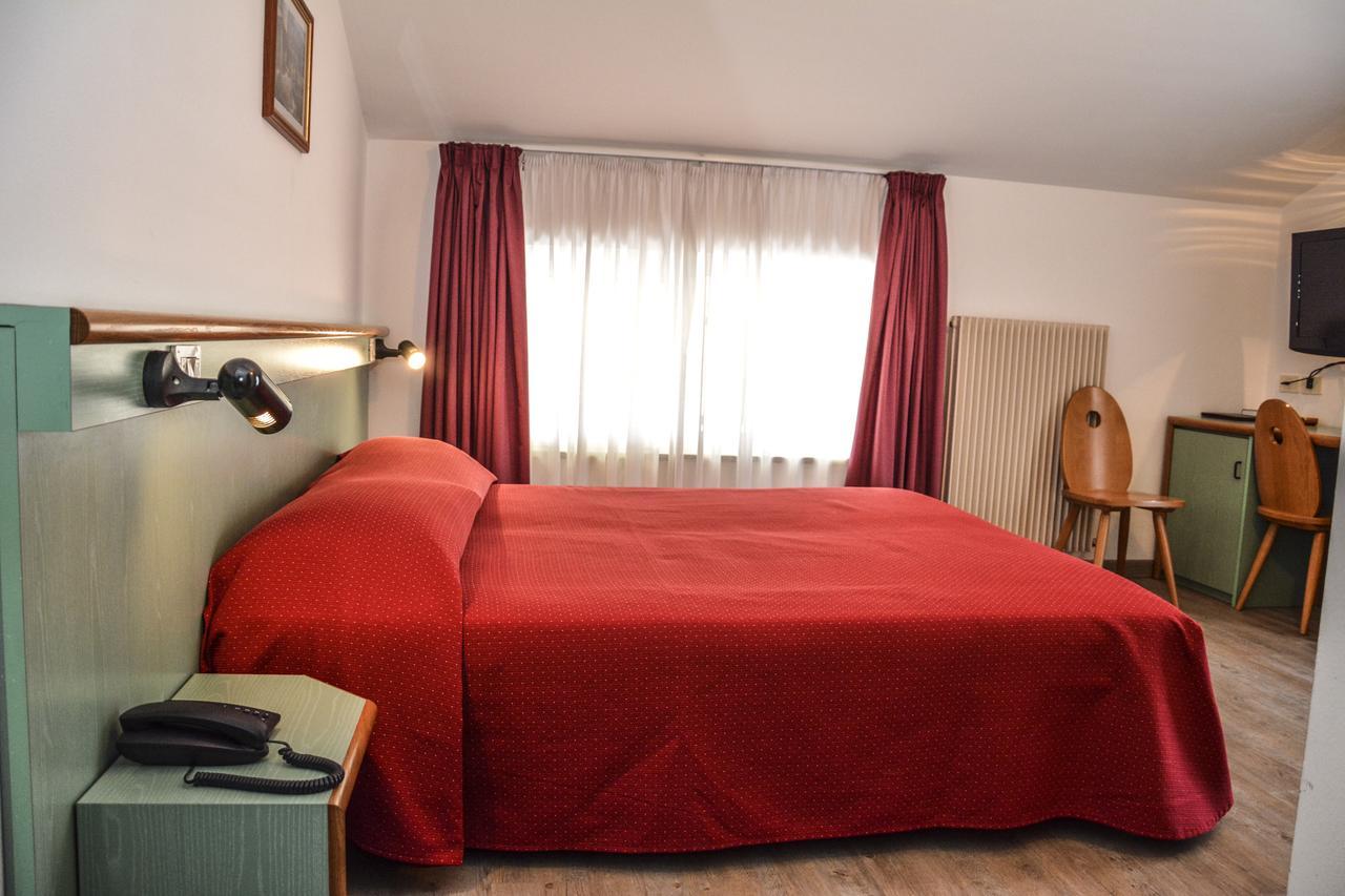 Hotel Sport Pieve Di Ledro Bagian luar foto