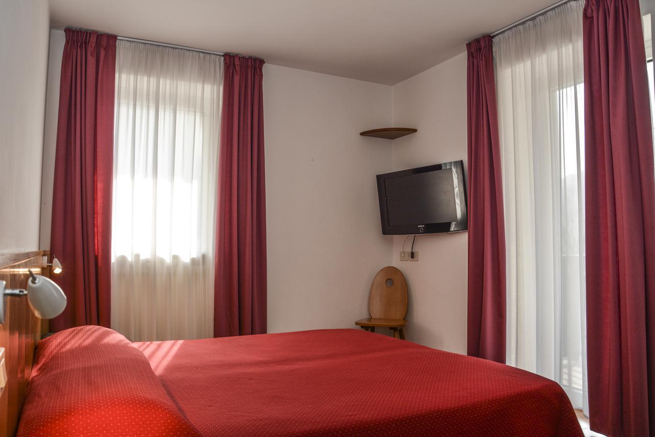 Hotel Sport Pieve Di Ledro Bagian luar foto