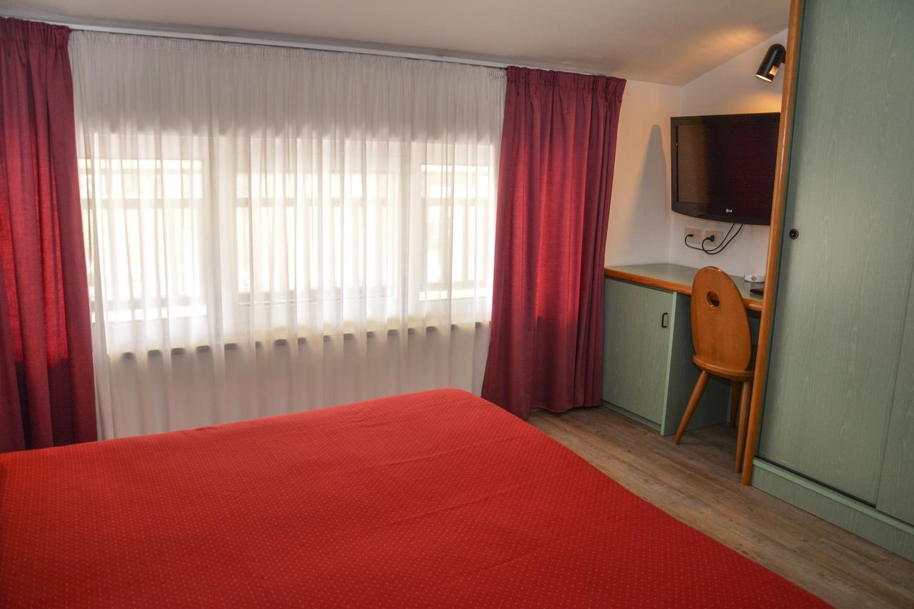 Hotel Sport Pieve Di Ledro Bagian luar foto
